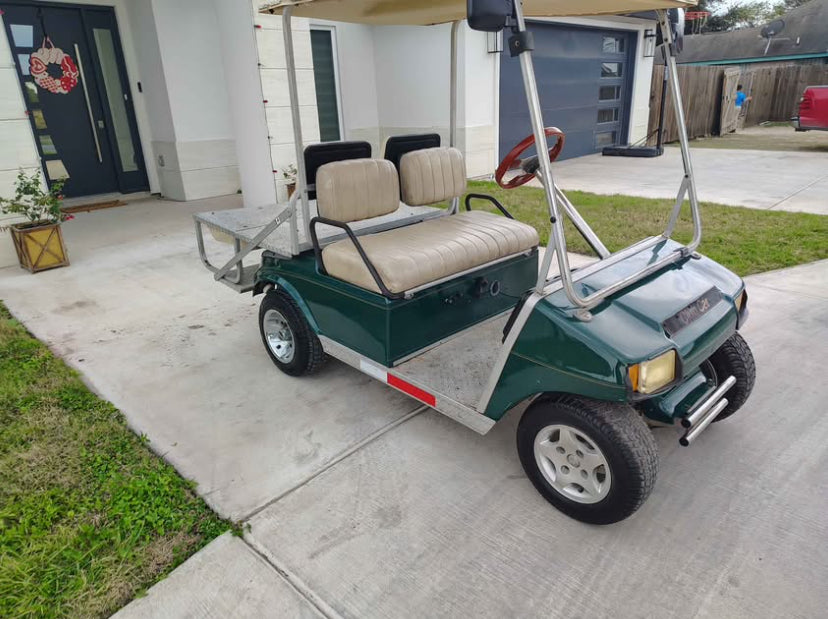 (2000 Club Car DS Golf Cart, Green